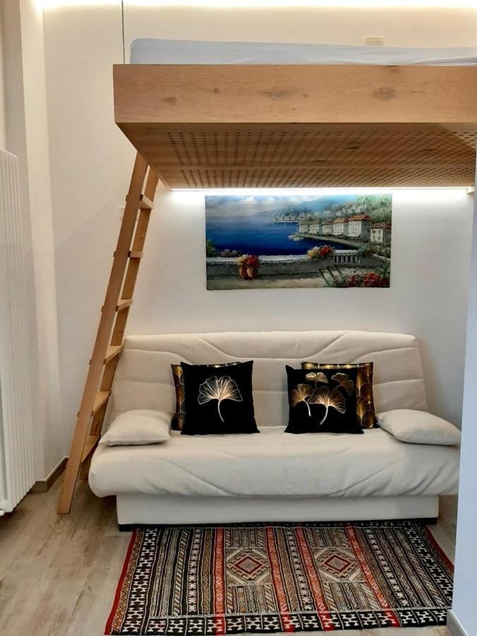 ברדולינו Front Lake Studio With Loft Bed And Pool מראה חיצוני תמונה