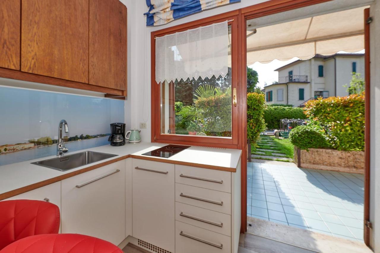 ברדולינו Front Lake Studio With Loft Bed And Pool מראה חיצוני תמונה